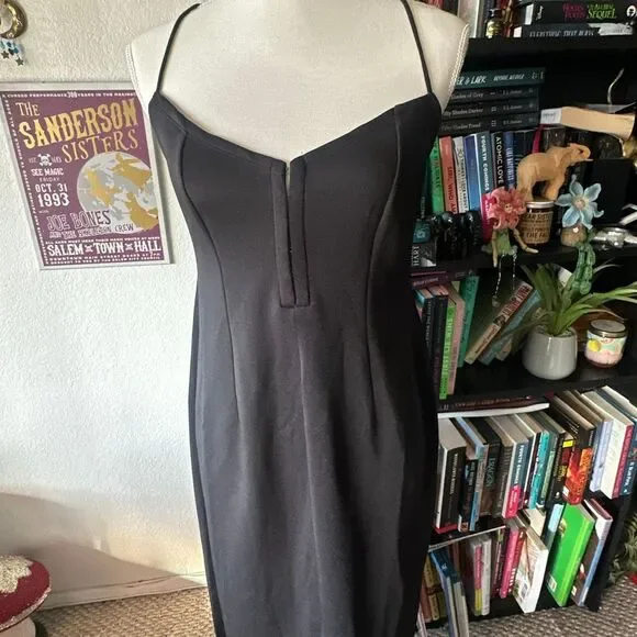 Asos Size 10 Black cross back Maxi Dress NWT - Picture 3 of 7